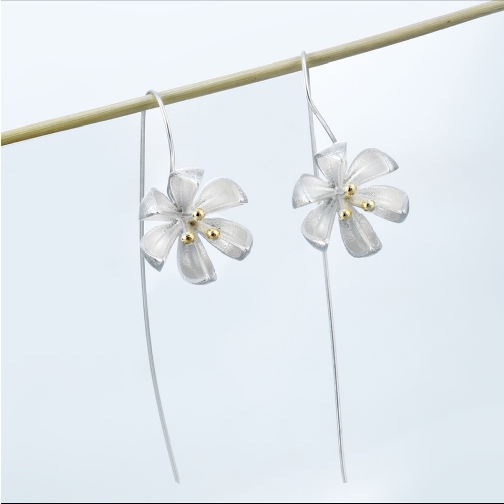 Handmade Wire Flower Earrings - Picture 6 of 7